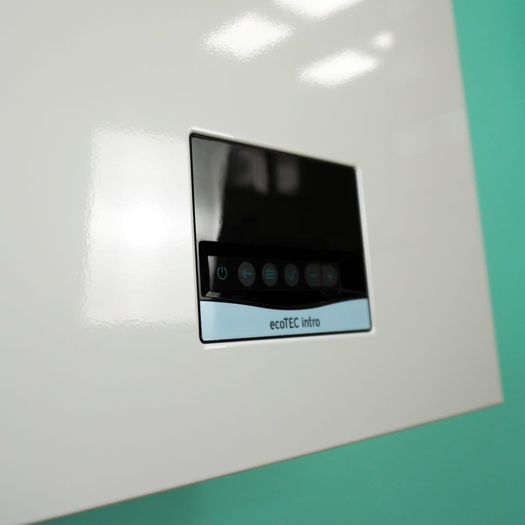 Resim Vaillant Ecotec İntro 24/24 Model 2 Yıl Garantili Yoğuşmalı Kombi